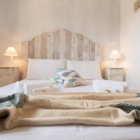 Porto Rotondocomfort In Centro Con Piscina, A/c * פורטו רוטונדו